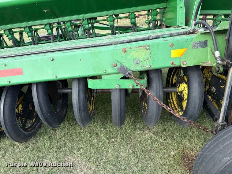 image for item EP0705 John Deere 9300 grain drill