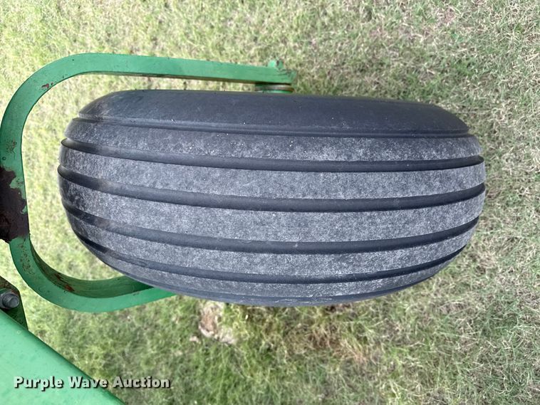 image for item EP0705 John Deere 9300 grain drill