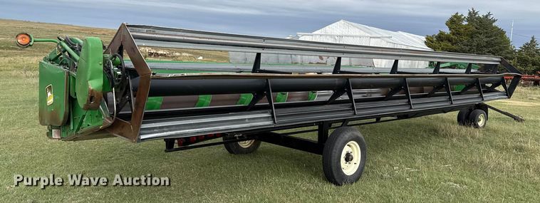 image for item EP0706 John Deere 930 rigid head