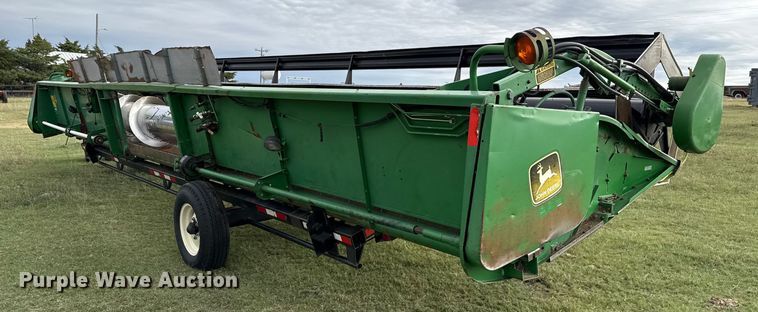 image for item EP0706 John Deere 930 rigid head