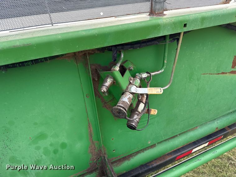 image for item EP0706 John Deere 930 rigid head