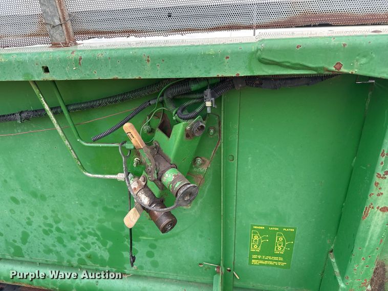 image for item EP0706 John Deere 930 rigid head