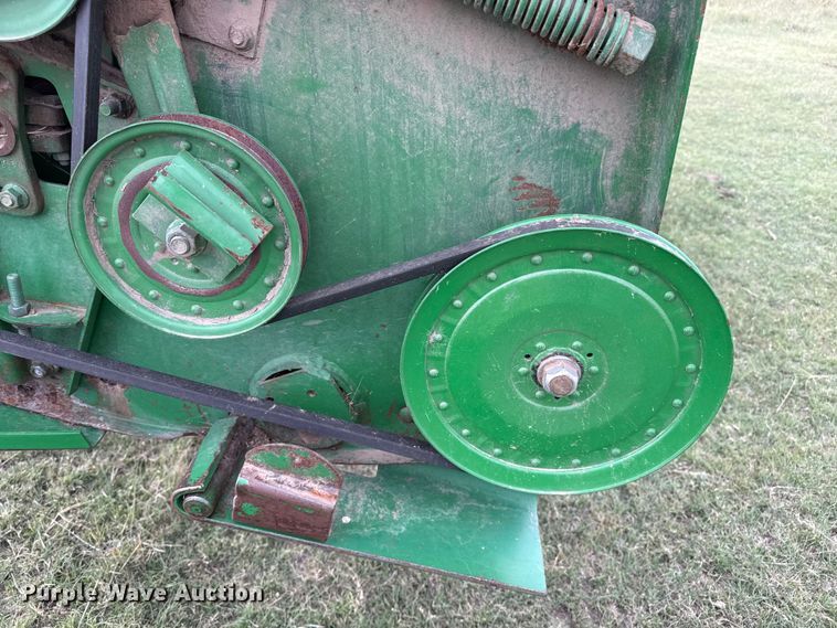 image for item EP0706 John Deere 930 rigid head