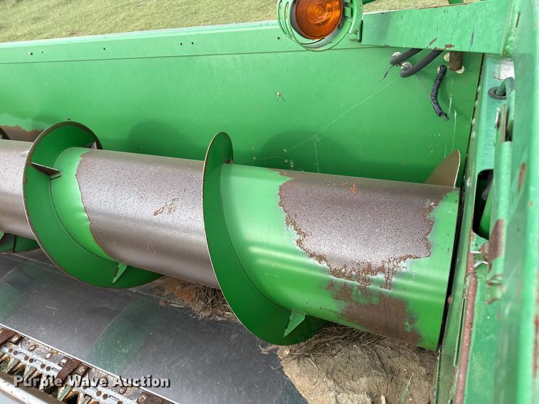 image for item EP0706 John Deere 930 rigid head