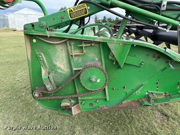 image for item EP0706 John Deere 930 rigid head