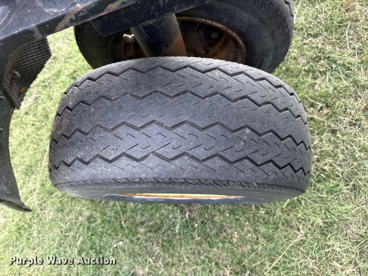 image for item EP0706 John Deere 930 rigid head