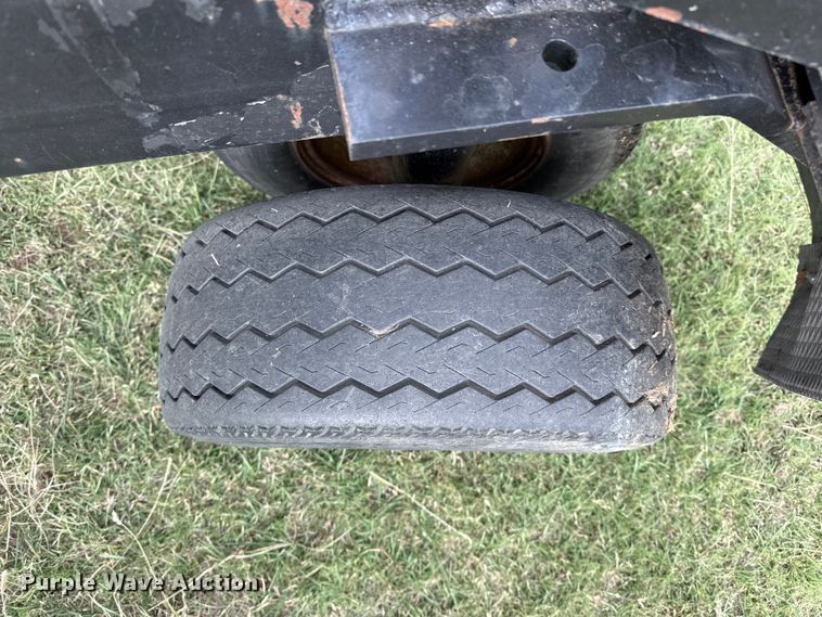 image for item EP0706 John Deere 930 rigid head