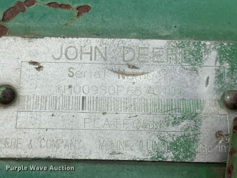 image for item EP0706 John Deere 930 rigid head