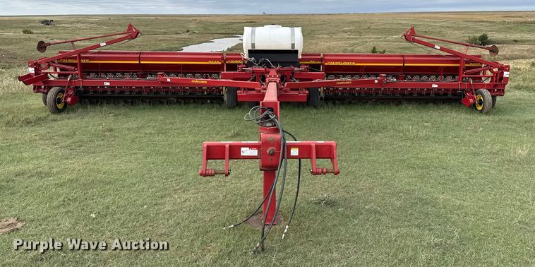 image for item EP0707 Sunflower 9433 grain drill