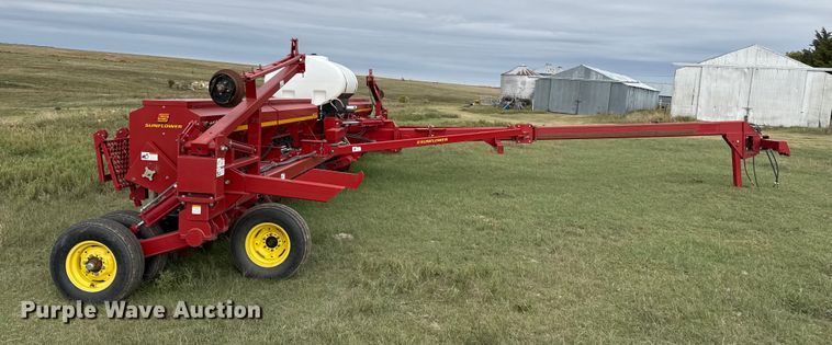 image for item EP0707 Sunflower 9433 grain drill