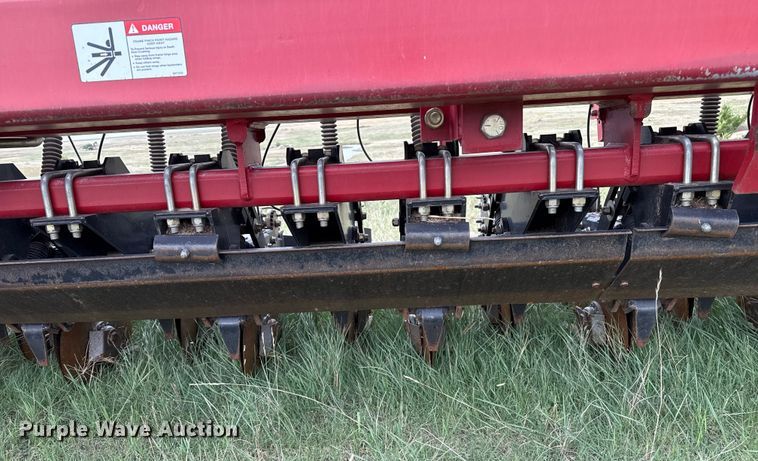 image for item EP0707 Sunflower 9433 grain drill