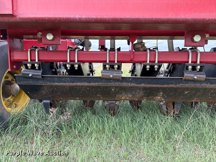 image for item EP0707 Sunflower 9433 grain drill