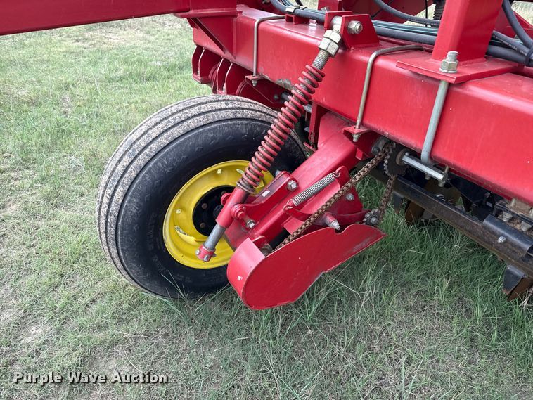 image for item EP0707 Sunflower 9433 grain drill