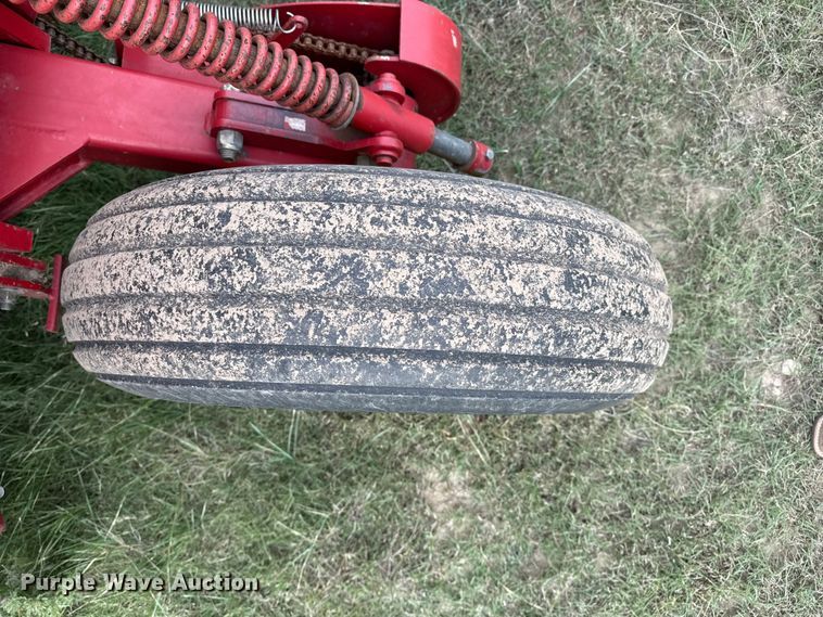 image for item EP0707 Sunflower 9433 grain drill