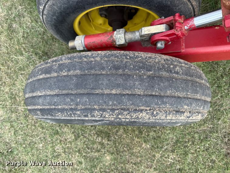 image for item EP0707 Sunflower 9433 grain drill