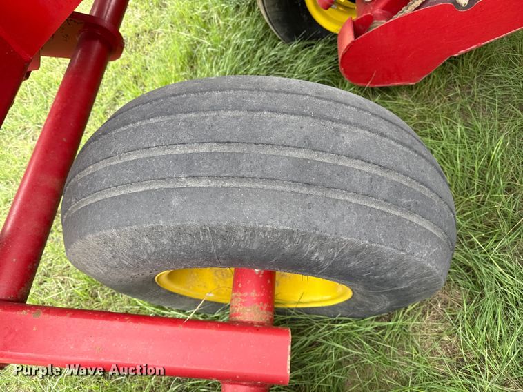 image for item EP0707 Sunflower 9433 grain drill