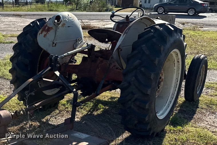 image for item EP0722 1951 Ford 8N tractor