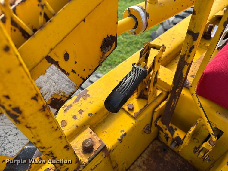 image for item EP0724 1975 Ford CL20 skid steer loader