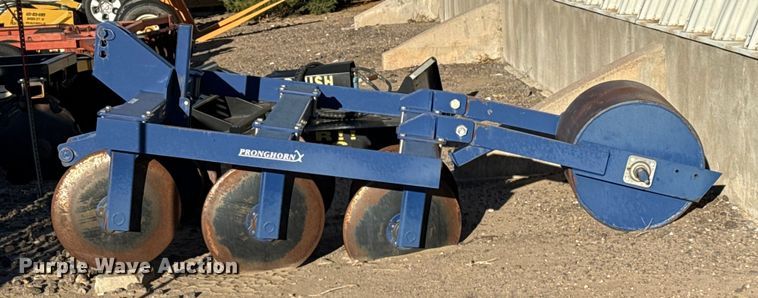 image for item EP0739 Pronghorn pivot track filler