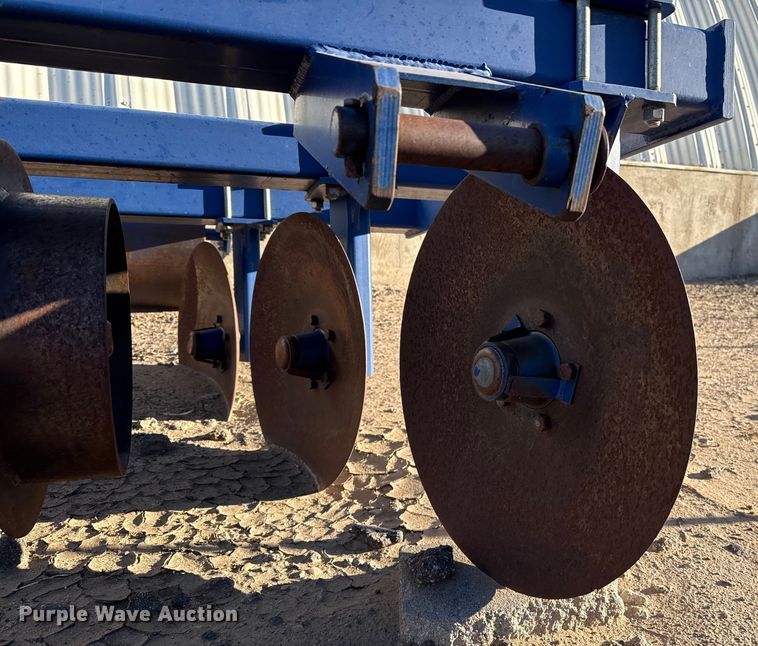 image for item EP0739 Pronghorn pivot track filler