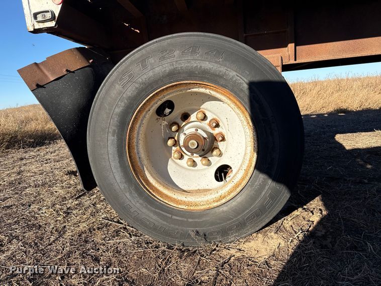 image for item EP0741 Hay trailer