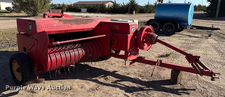 image for item EP0760 Massey Ferguson 12 small square baler
