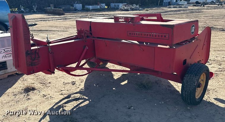 image for item EP0760 Massey Ferguson 12 small square baler