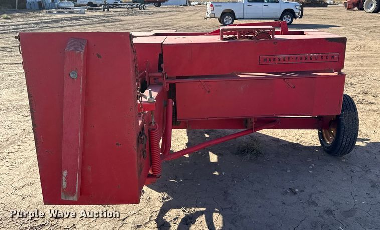 image for item EP0760 Massey Ferguson 12 small square baler