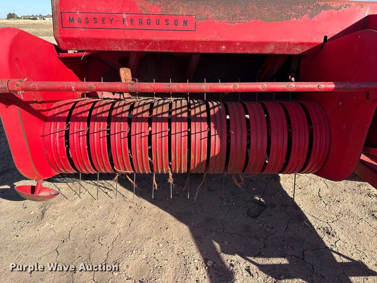 image for item EP0760 Massey Ferguson 12 small square baler