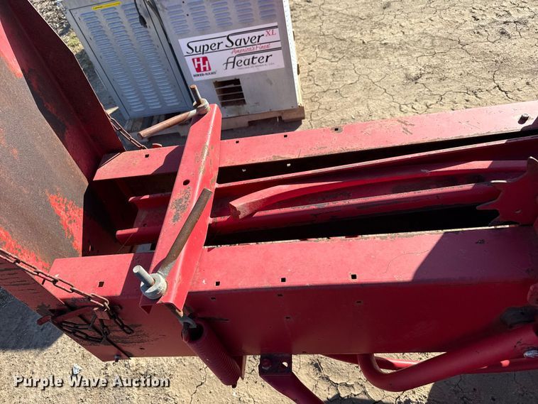 image for item EP0760 Massey Ferguson 12 small square baler