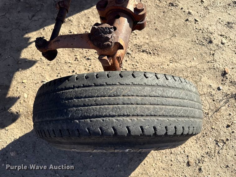 image for item EP0761 1970 International 1026 tractor