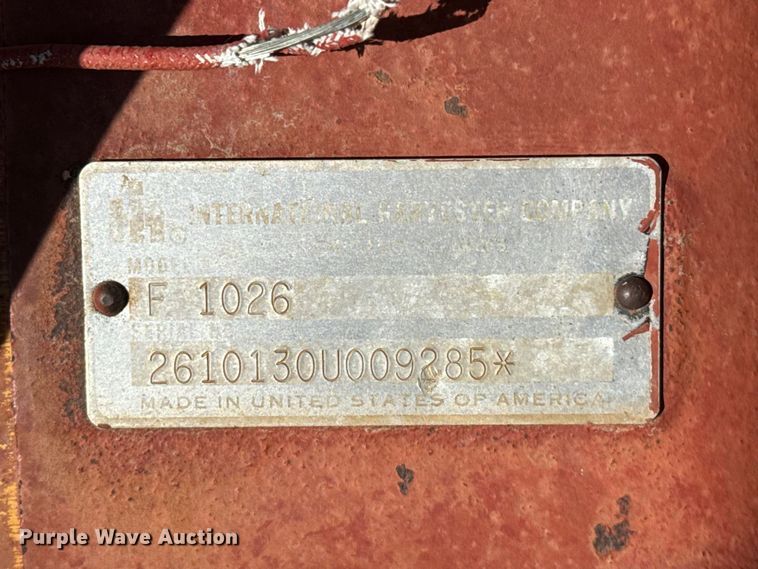 image for item EP0761 1970 International 1026 tractor