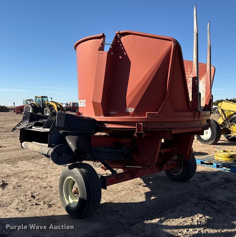 image for item EP0762 Hesston BP25 bale processor