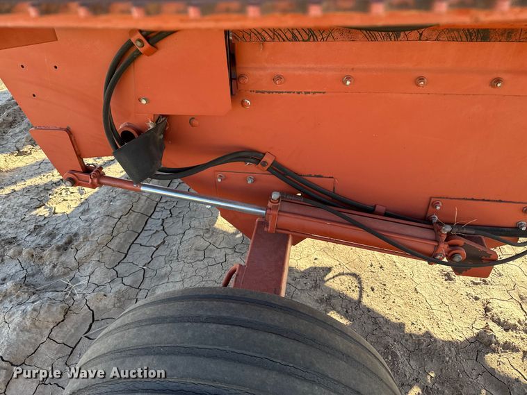 image for item EP0762 Hesston BP25 bale processor