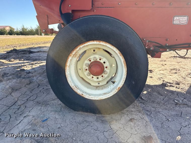 image for item EP0762 Hesston BP25 bale processor