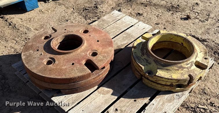 image for item EP0763 (13) tractor wheel weights