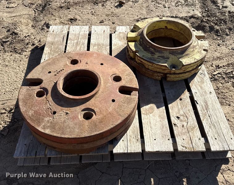 image for item EP0763 (13) tractor wheel weights