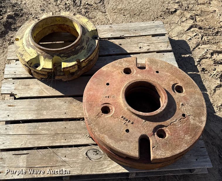 image for item EP0763 (13) tractor wheel weights