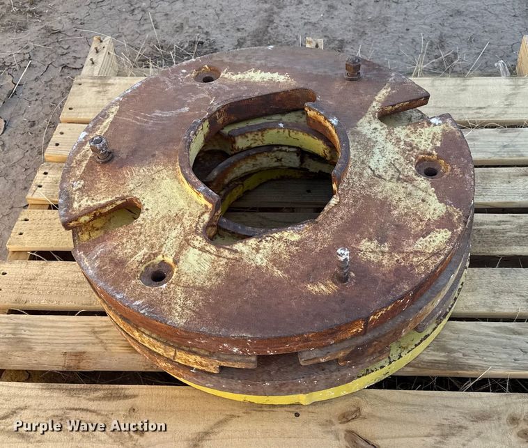 image for item EP0763 (13) tractor wheel weights