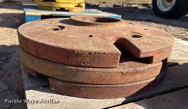 image for item EP0763 (13) tractor wheel weights