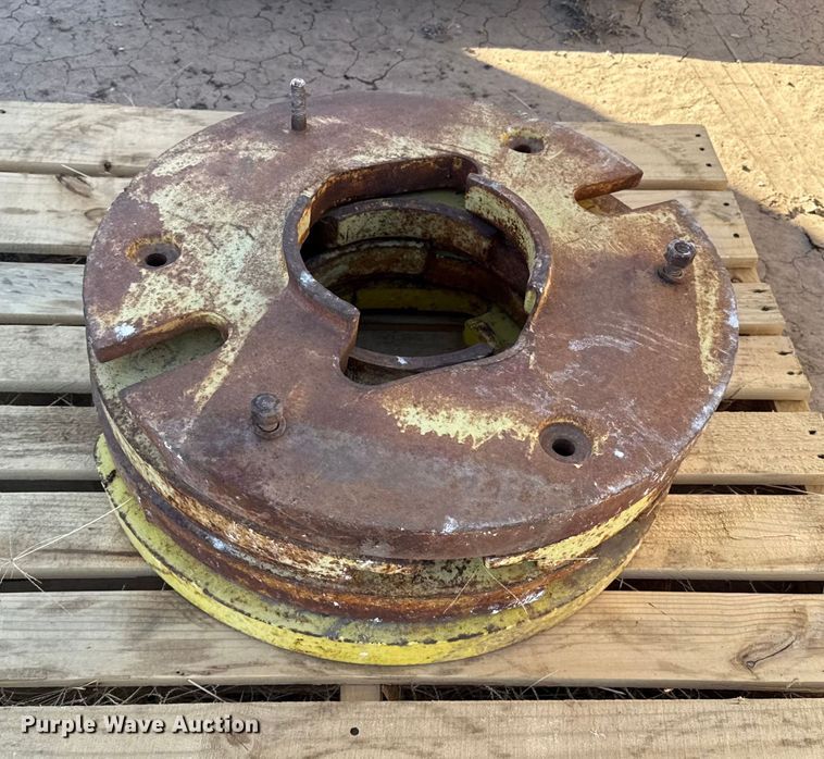 image for item EP0763 (13) tractor wheel weights