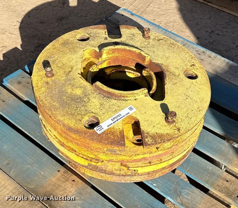 image for item EP0763 (13) tractor wheel weights
