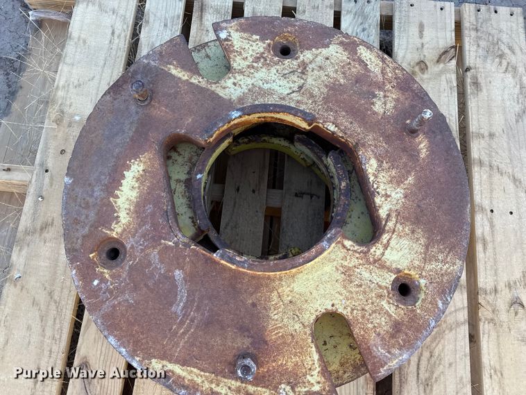 image for item EP0763 (13) tractor wheel weights