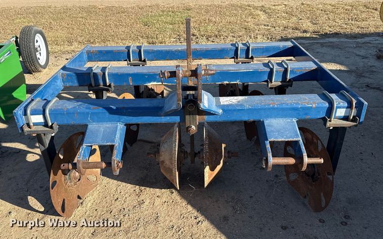 image for item EP0766 Blue Jet pivot track filler