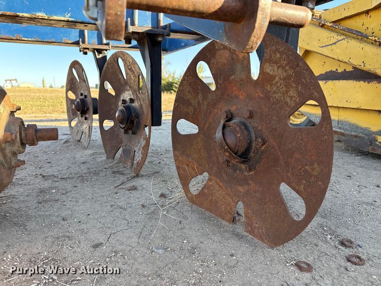 image for item EP0766 Blue Jet pivot track filler