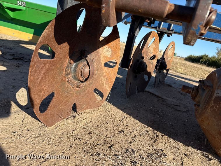 image for item EP0766 Blue Jet pivot track filler