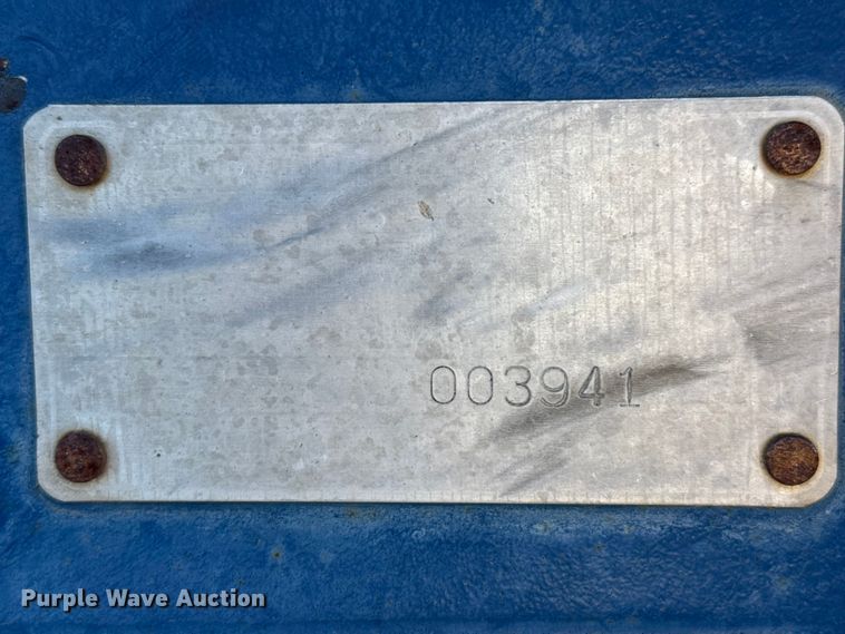 image for item EP0766 Blue Jet pivot track filler