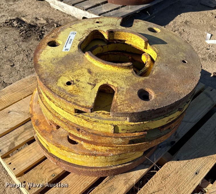 image for item EP0767 (7) tractor wheel weights