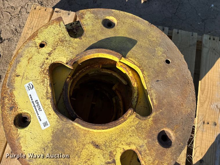 image for item EP0767 (7) tractor wheel weights