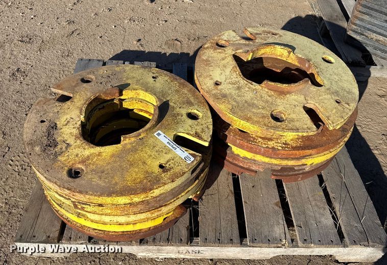 image for item EP0768 (10) tractor wheel weights